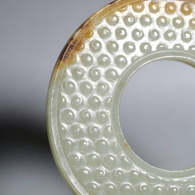 Grain-Patterned Jade Bi: The Code of Civilization and Timeless Beauty in the Eyes of an Expert